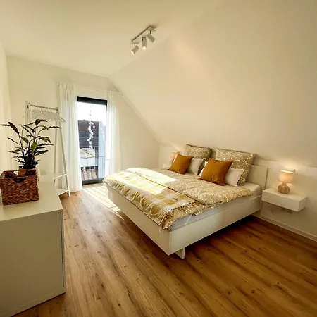 Vyne - Dachterrasse - Grill - Parkplatz Apartmán Venningen