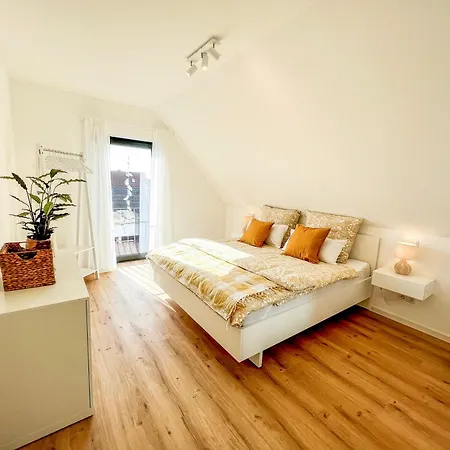 Apartament Vyne - Dachterrasse - Grill - Parkplatz Venningen